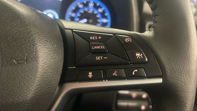 Nissan LEAF 110kW Acenta 39kWh 5dr Auto Electric Hatchback